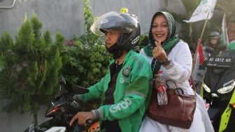 Ini Dia! PKB Ponorogo Daftar Bacaleg dengan Unik, Diantar Ratusan Ojol dan Kesenian Unta-untaan