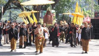 Mengungkap Makna Larung Sesaji dan Ritual Doa di Telaga Ngebel: Tradisi Masyarakat Adat Desa Ngebel, Ponorogo