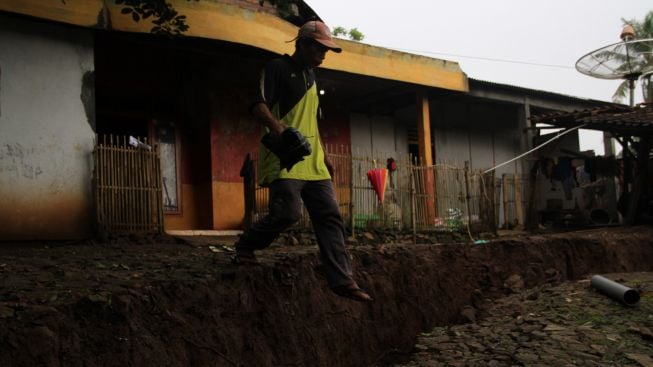 Hujan Deras, Puluhan Rumah di Ponorogo Rusak Parah Akibat Tanah Amblas