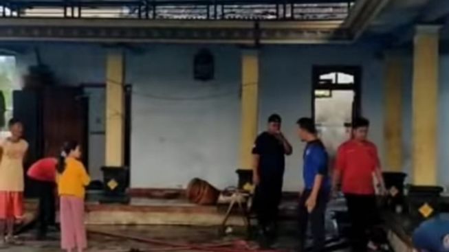 Rumah Mewah Milik Mantan TKI Terbakar di Ponorogo: Kerugian Mencapai Setengah Miliar Rupiah