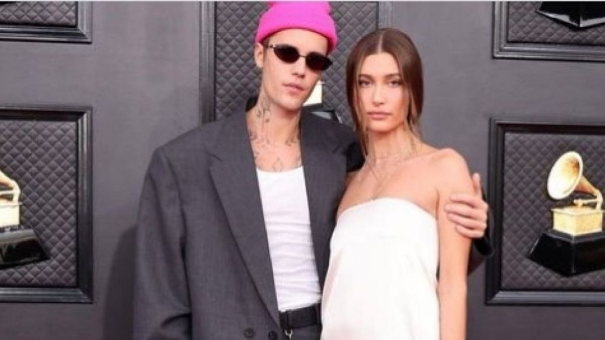 Justin Bieber dan istrinya Hailey. [Suara.com/Akun @justinbieber]