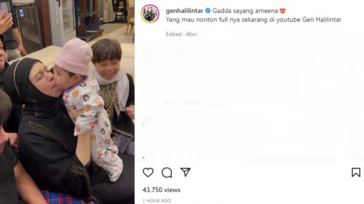 Orang tua Atta Halilintar bertemu baby Ameena. [(Instagram/genhalilintar)]