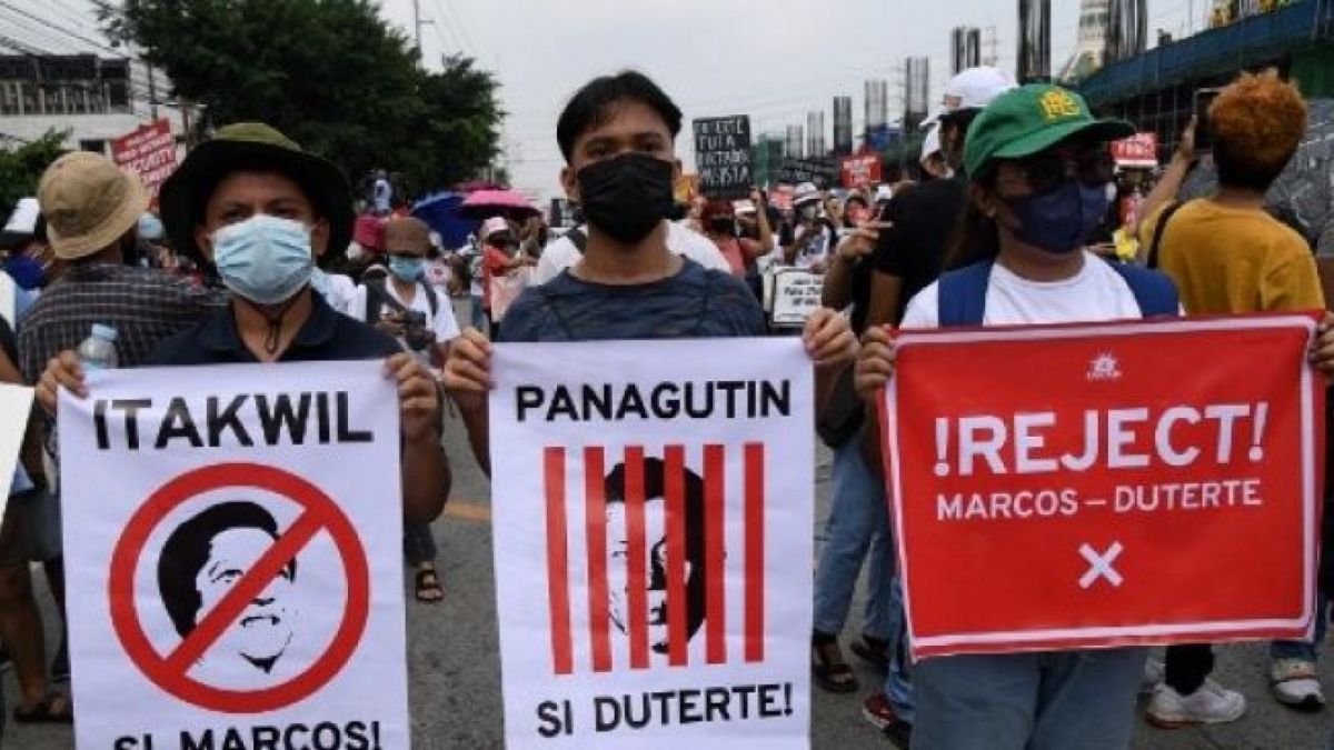 Aksi protes saat pidato kenegaraan perdana Presiden Filipina Ferdinand Marcos Jr [Foto: AFP]