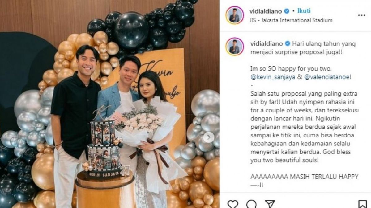 Momen lamaran Valencia Tanoesoedibjo dan Kevin Sanjaya. [Instagram/@vidialdiano] [Instagram/@vidialdiano]
