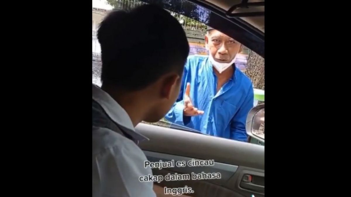 Viral penjual es cincau ngobrol dengan penumpang mobil pakai Bahasa Inggris dengan cukup fasih [Twitter]