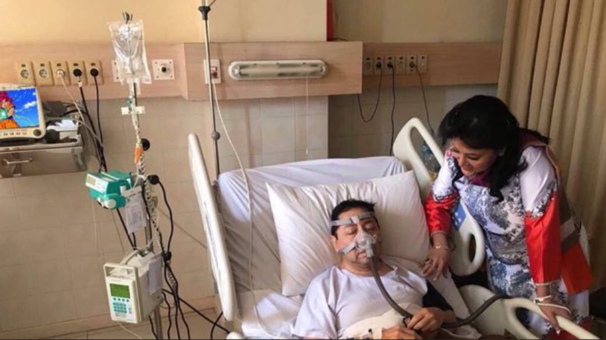 Meme Setnov sedang dirawat [Instagram]