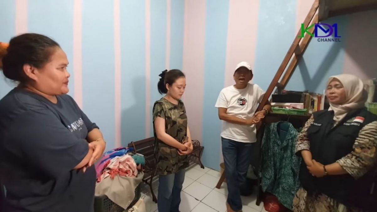 Foto Kamar Yessy 'Duta Sertifikat Rumah' [(YouTube Dedi Mulyadi)]