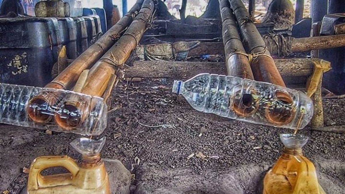 Proses pembuatan sopi. [hothon/Flickr]