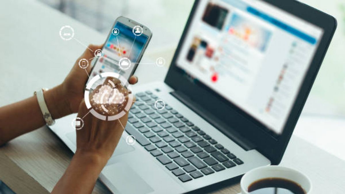 Ilustrasi media sosial untuk bisnis dengan memanfaatkan AI. [iStock]