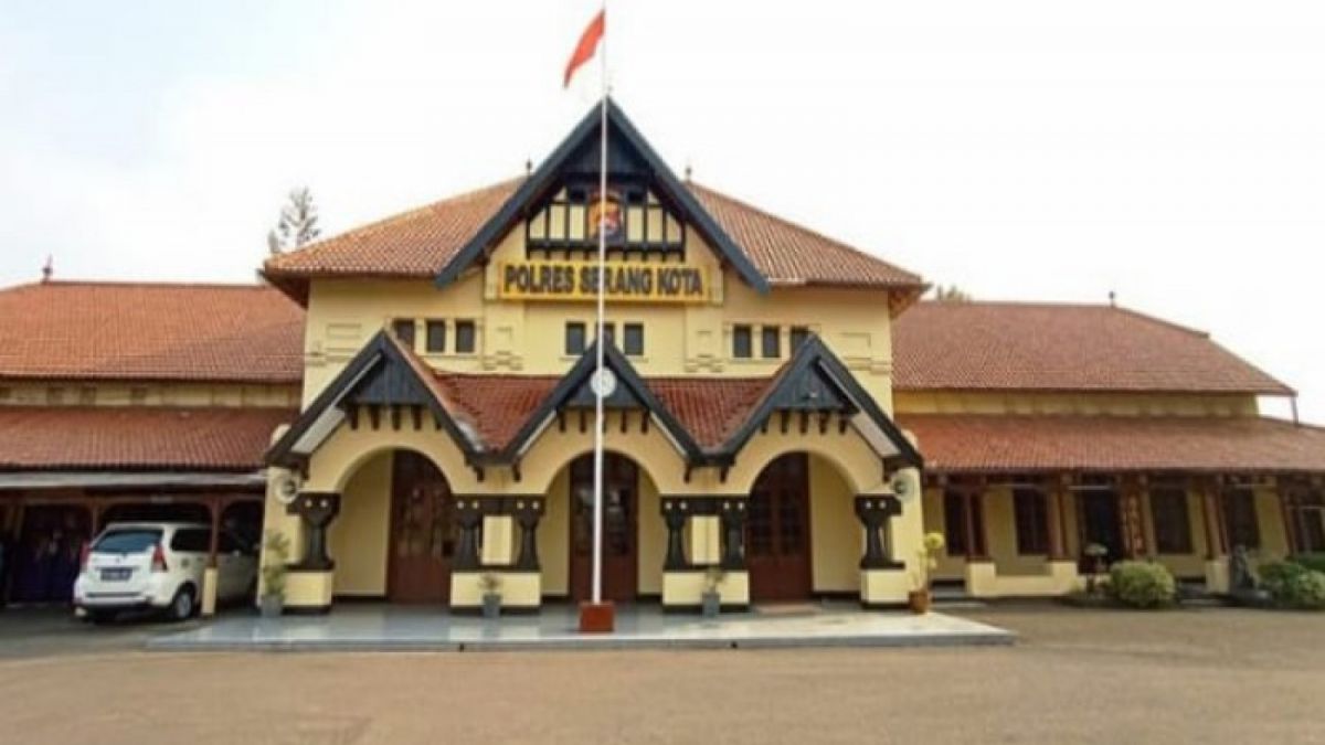 Polres Serang Kota. [Jurnal Pos]