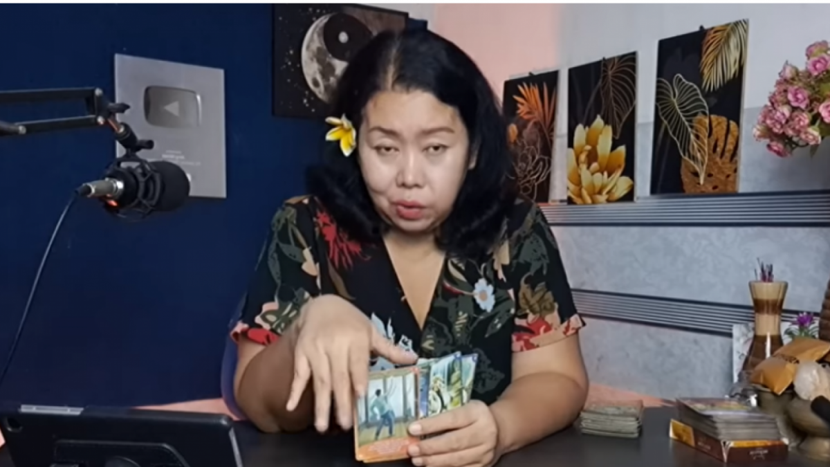 Ahli Tarot, Jeng Nimas [Youtube Jeng Nimas]