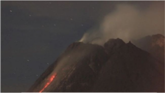 Gunung Merapi Kembali Mengeluarkan Guguran Lava Pijar