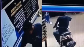 Viral Aksi Santai Seorang Pria Saat Membawa Kabur Motor Curian