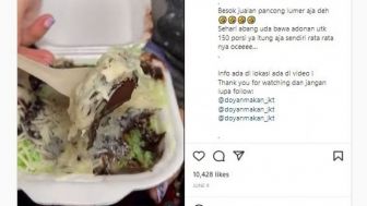 Kue Pancong Lumer Dua Putra, Mempunyai Omset Yang Fantastis Perbulannya