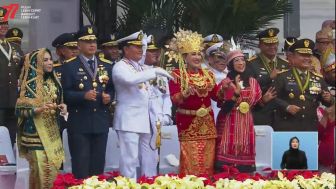 Iriana Jokowi Tak Kuat Menahan Diri Saat Denger Farel Nyanyi Lagu Ojo Dibandingke di Istana