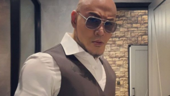 Tinggal Sendiri, Ibu Deddy Corbuzier Ditemukan Penuh Darah