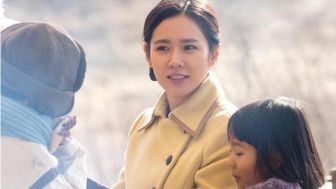 Terbongkar! Tips Merawat Kulit Glowing Son Ye Jin Saat Hamil