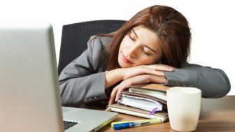 Cara Atur Pola Tidur agar Tidak Ngantuk dan Bugar Selama Berpuasa