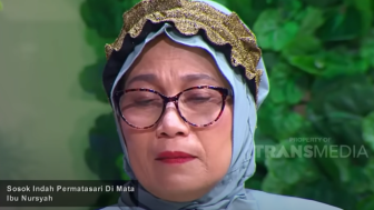 Tak Mau Temui Cucunya, Nursyah Minta Arie Kriting Masuk Ke dalam Masjid dan Bersumpah Dulu!