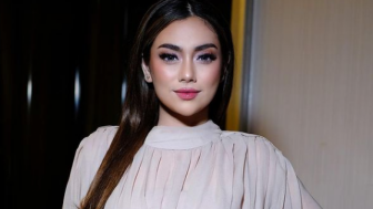 Aksinya Bikin Kesal Ayu Dewi, Celine Evangelista : Pak Reginya yang Minta, Jadi Gimana dong?