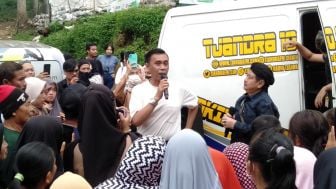 Derry 4Sekawan dan Jurnalis Indonesia Peduli Beri Trauma Healing pada Korban Gempa Cianjur