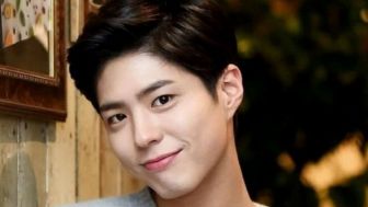 Resmi! Park Bo Gum Bergabung dengan THEBLACKLABEL