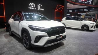 Toyota Luncurkan New Corolla Cross GR Sport Hybrid EV di IIMS 2023