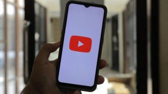 Juli Konten Youtube Bisa Jadi Jaminan Utang di Bank, Netizen: "Bayar Cicilan Pake Ngonten"