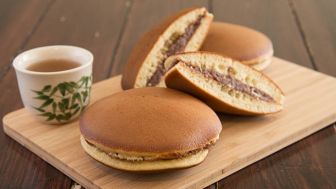 Resep Membuat Kue Kesukaan Doraemon, Dorayaki