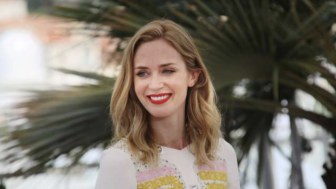 Emily Blunt Tinggalkan Hollywood: Prioritas Utama adalah Anak-Anak