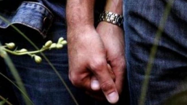 Wanita Ini Ditinggal Sang Suami, Alasannya Bikin Sakit Hati Keluarga