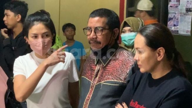 Dito Mahendra dan Nindy Ayunda Masih Buron, Nikita Mirzani Berikan Sindiran