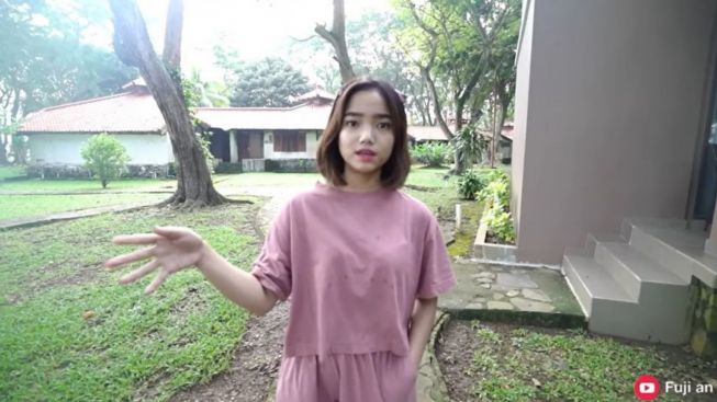 Sering Dituding Pansos Gala Sky Oleh Warganet, Fuji Sakit Hati Sama Omongan Haters