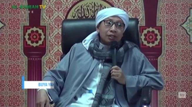 Buya Yahya Akhirnya Buka Suara Tentang Dukun Berkedok Ustaz Hingga Kiai