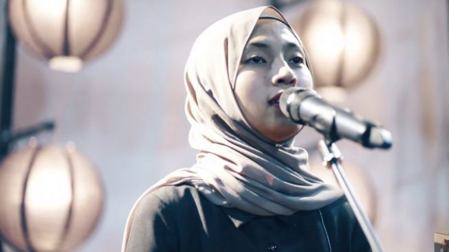 Feby Putri  Tanpa Pamrih | Lirik Lagu