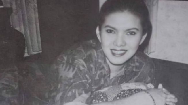 Foto Lawas Nenek Ariel Tatum Banyak Dipuji, Warganet: Tatapan Matanya Sama Seperti Tatapan Mata Cucunya