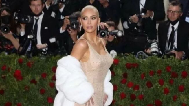 Produk Skincare Milik Kim Kardashian Disebut Mahal dan Tidak Praktis