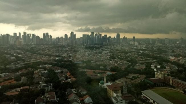 Prakiraan Cuaca Wilayah DKI Jakarta 1 September 2022, Berawan Dan Hujan