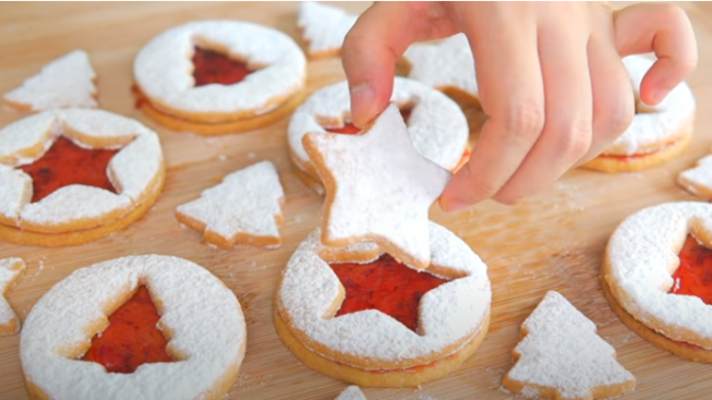 Sambut Natal, Bikin Linzer Cookies yuk!