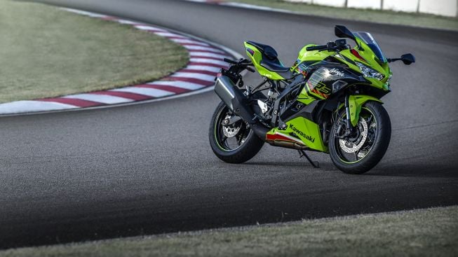 Kawasaki Ninja ZX-4RR Siap Megaspal di Indonesia