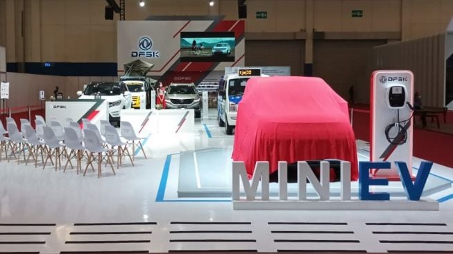 DFSK Akan Luncurkan 2 Mobil Listrik Terbaru di IIMS 2023