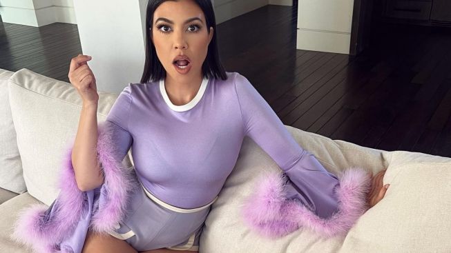 Permen Vagina Buatan Kourtney Kardashian Sudah Dijual Bebas