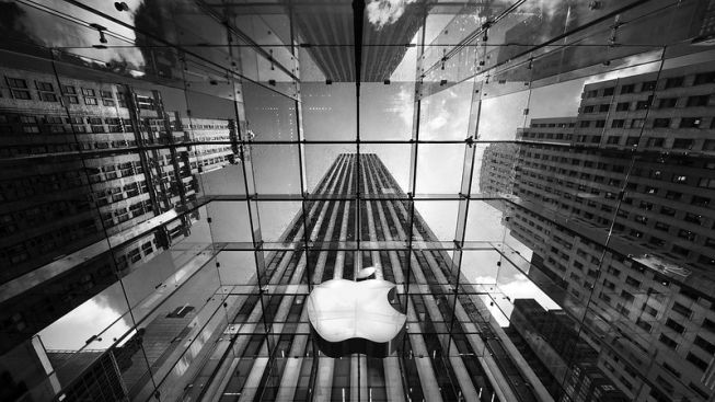 Apple Blokir ChatGPT BlueMail, Analis: Silakan Protes...