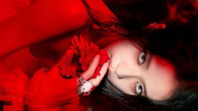 Lirik Lagu Jisoo BLACKPINK | Flower