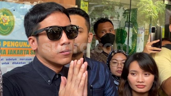 Resmi! Desta Menyandang Status Duda, Hak Asuh Anak Jatuh ke Tangan Natasha Rizky