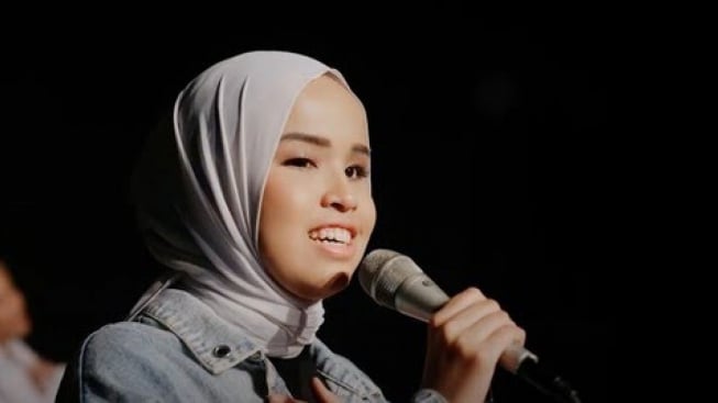 Karier Putri Ariani yang Sempat Diujung Tanduk, Kini Lolos ke Final AGT, Bebi Romeo Bilang Gini...