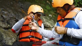 Cegah Pencemaran Sungai, DLH Bogor Lakukan Susur Sungai Cileungsi