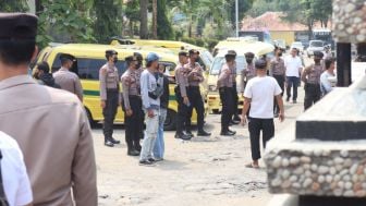 Ratusan Personel Polisi Disebar Amankan Aksi Mogok Sopir Angkot di Purwakarta