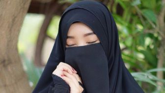 Penting Buat Hijaber! Inilah Perbedaan Antara Hijab, Niqab dan Burqa