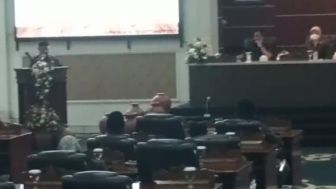 Berikut Fraksi Partai Yang Nyatakan Mosi Tidak Percaya Kepada Haji Amor